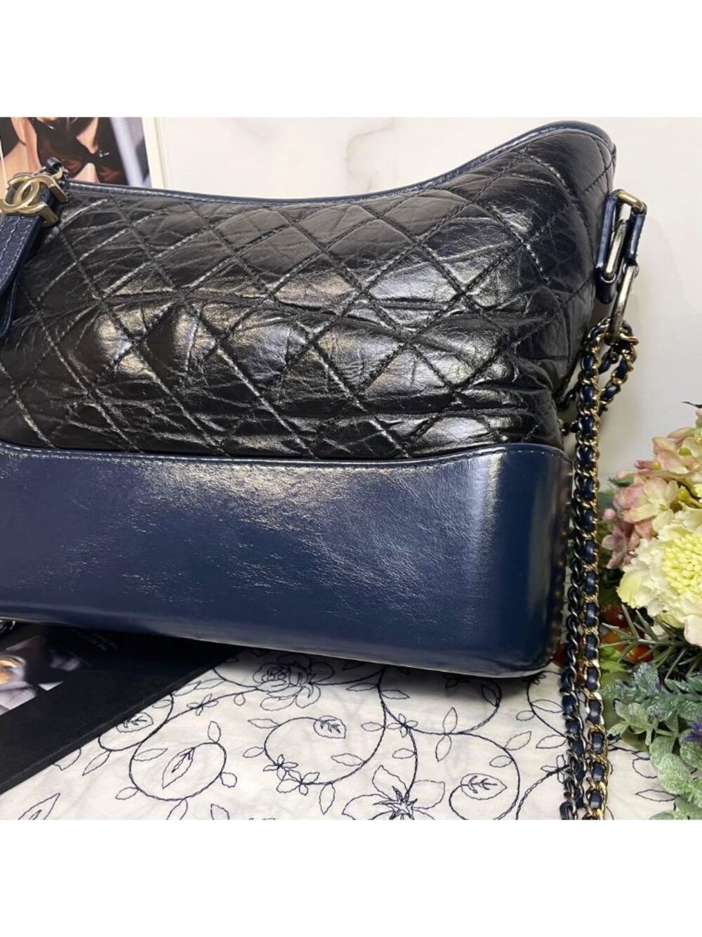 Chanel Gabriel Bicolor Quilted Shoulder - Picture 5 of 14
